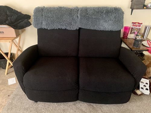 Customer photo review of 「🎉CYBER WEEK 40% OFF」4/6/8 Pieces Stretch Non-Slip Recliner Chair Cover