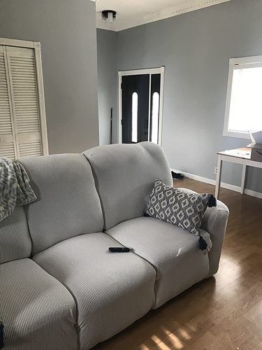 Customer photo review of 「🎉CYBER WEEK 40% OFF」4/6/8 Pieces Stretch Non-Slip Recliner Chair Cover
