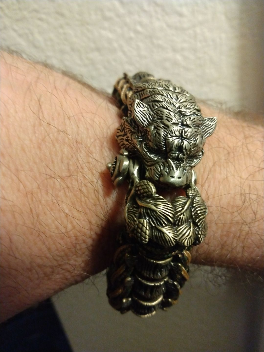 Customer photo review of Tiger Paracord Bracelet