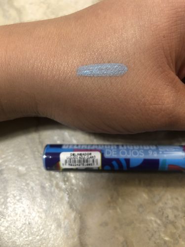 Customer photo review of Delineador de Ojos Sky