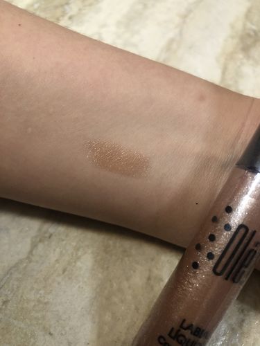 Customer photo review of Brillo Labial Olé! Nude, 8g