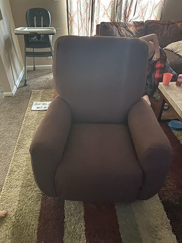 Customer photo review of 「🎉CYBER WEEK 40% OFF」4/6/8 Pieces Stretch Non-Slip Recliner Chair Cover