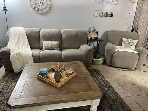Customer photo review of 「🎉CYBER WEEK 40% OFF」4/6/8 Pieces Stretch Non-Slip Recliner Chair Cover
