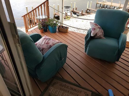 Customer photo review of 「🎉CYBER WEEK 40% OFF」4/6/8 Pieces Stretch Non-Slip Recliner Chair Cover