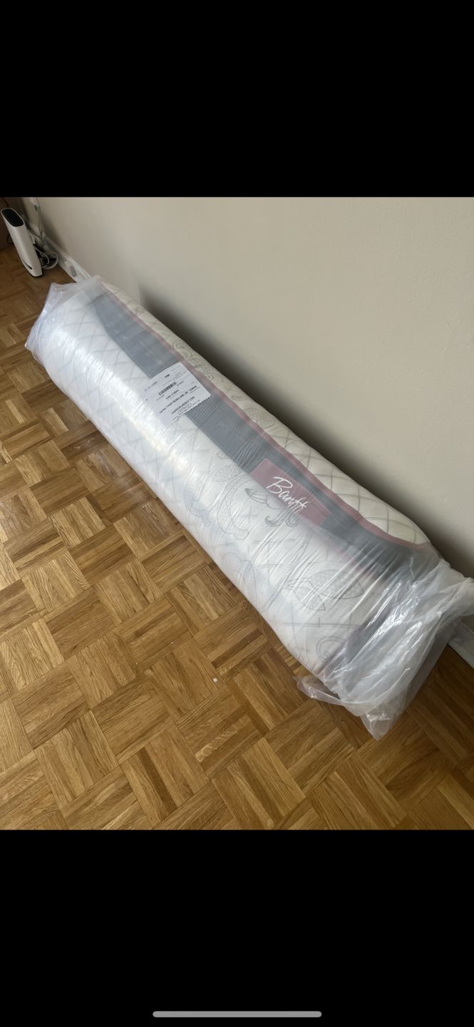 Customer photo review of Banff Suite Mattress