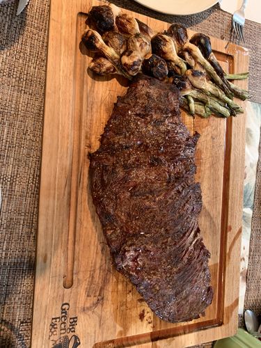 Reseña con foto de un cliente sobre Arrachera de Falda