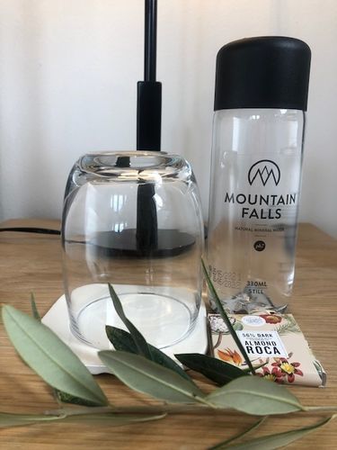 Customer photo review of 330ml Still Mineral Water- ZEROPET Bottle (Pack of 24)