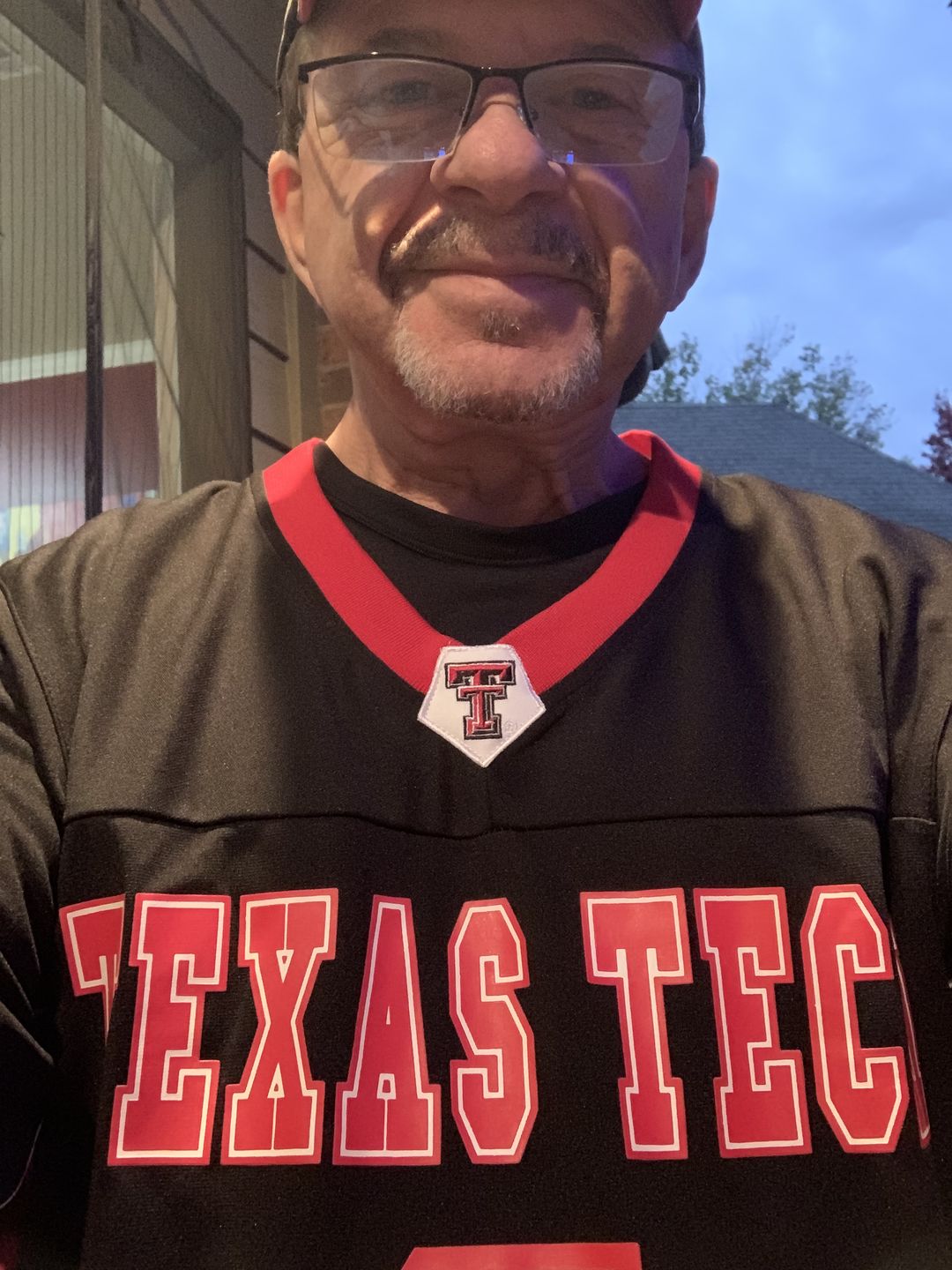 Customer photo review of Lumadux Anti Blue Light Glasses