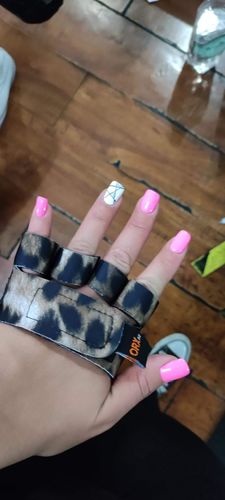 Customer photo review of Guantes Pesas GRAB Mujer
