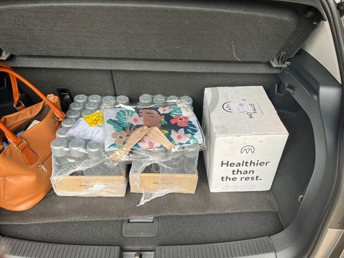 Customer photo review of 1L Sparkling Mineral Water - ZEROPET Bottle (Pack of 12)