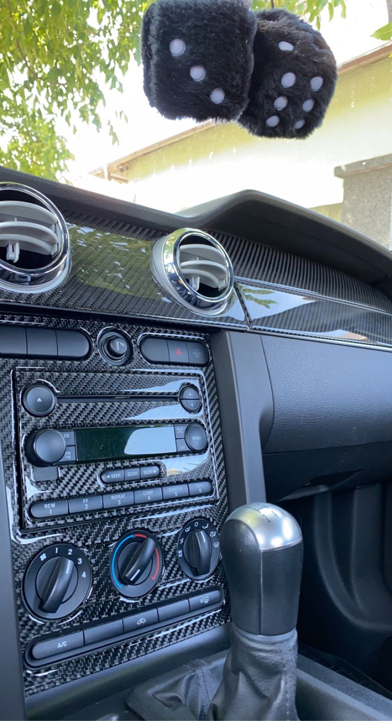 Customer photo review of 2005-2009 Ford Mustang Steering Wheel (Button surround trims included)
