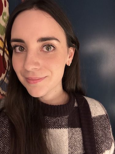 Customer photo review of Rebecca Mini Pearl Huggie