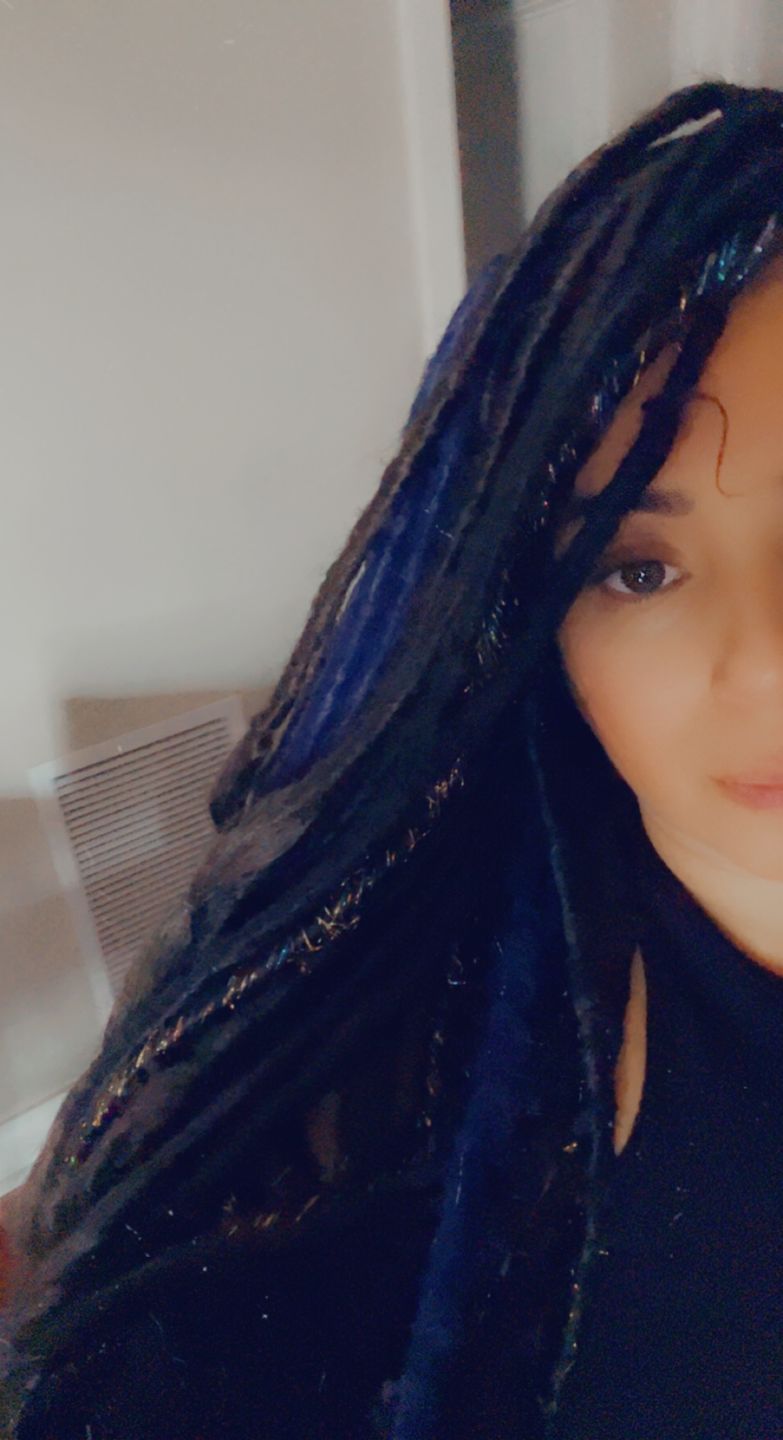 Customer photo review of Jet Black  - (1 pack of 5 Dreads)