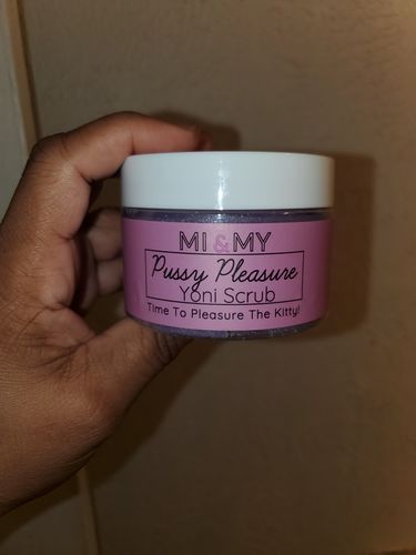 Customer photo review of Pussy Pleasure Yoni Scrub