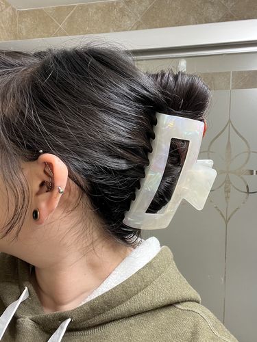 Customer photo review of XXL Dreamy Claw Clip