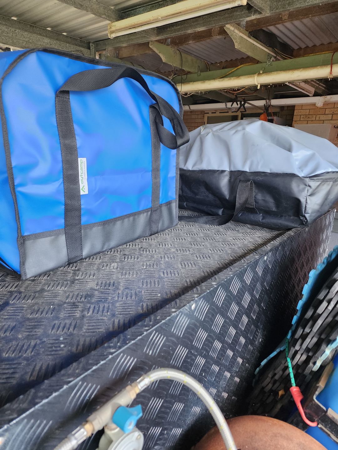 Customer photo review of Large Universal Fit Generator Bag