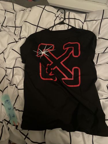 Customer photo review of OFF WHITE T-Shirt
