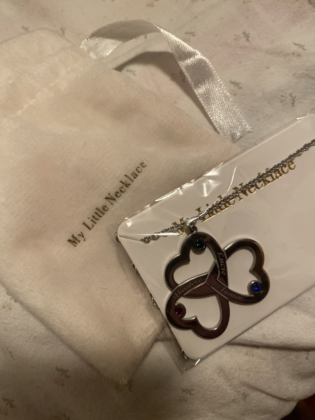 Customer photo review of Collier 3 Coeurs à personnaliser