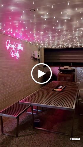 Customer video review of Good Vibes Only Neon Lights