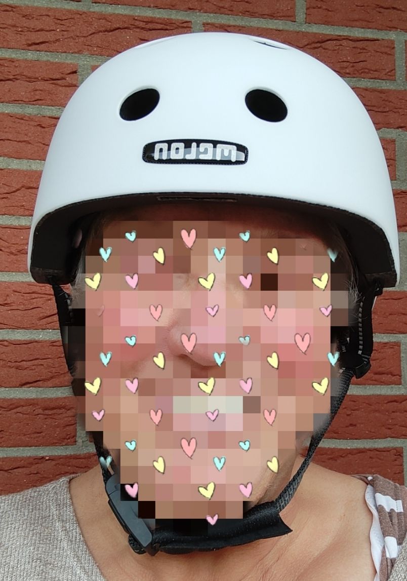 Customer photo review of Melon Bicycle Helmet Urban Active »Brightest«
