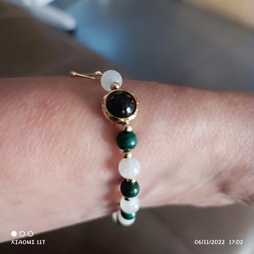 Customer photo review of Bracelet anti-douleur en malachite et pierre de lune | Or fin