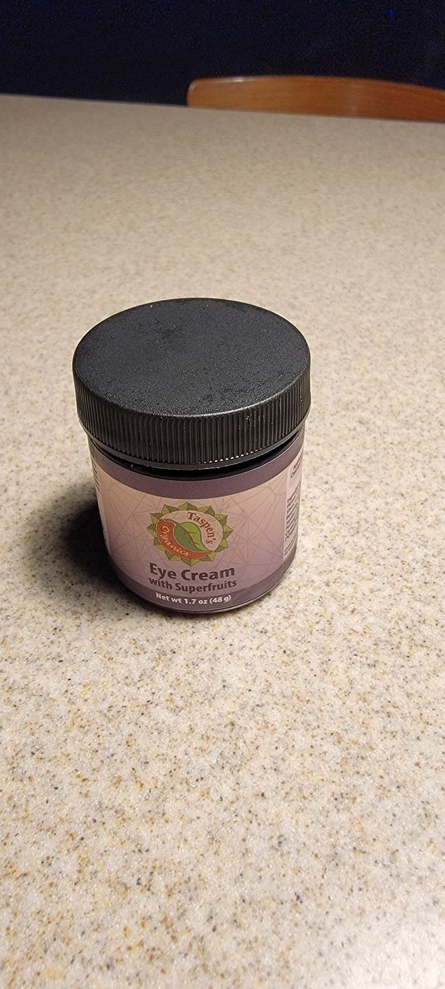 Customer photo review of Eye Cream with Superfruits