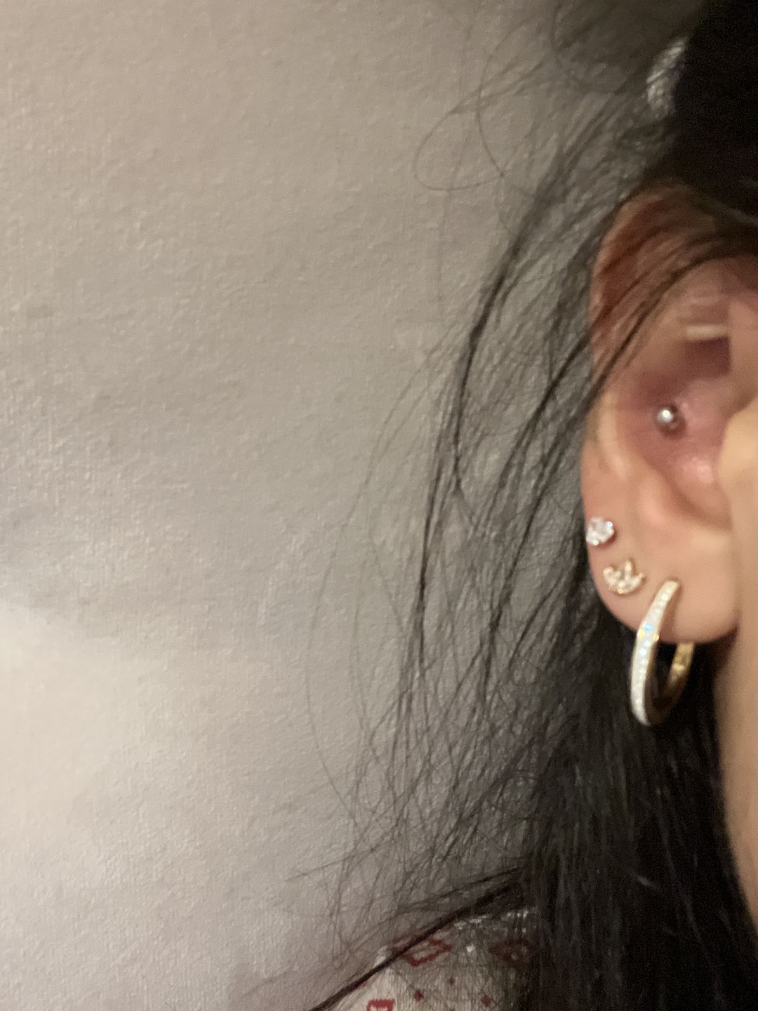Customer photo review of Cataleya Ohrstecker | 18K vergoldet