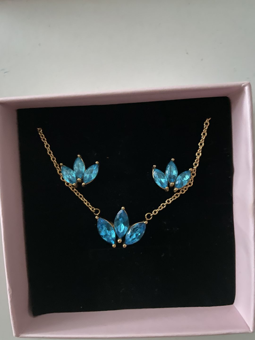 Customer photo review of Lotus Halskette | 18K vergoldet