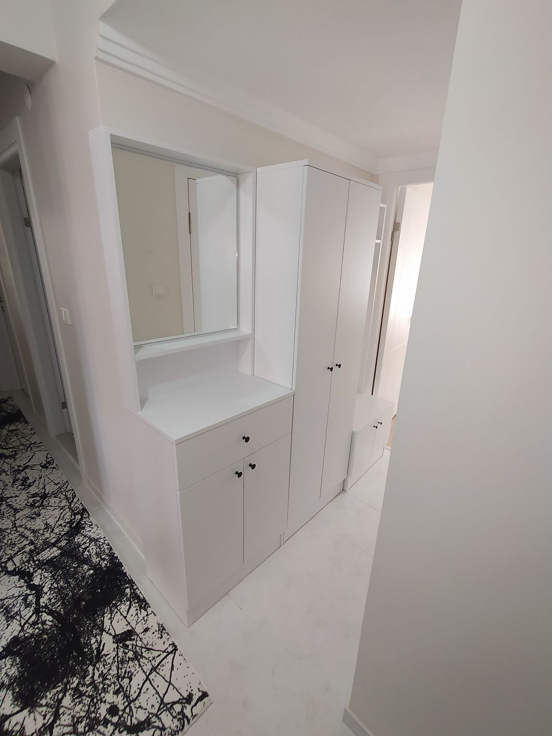Customer photo review of Rani P6 Modern Çekmeceli Aynalı Raflı Portmanto Ayakkabılık Vestiyer Beyaz M2