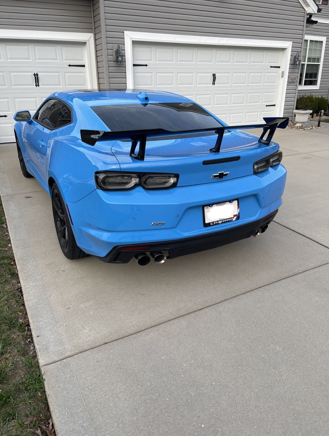 Customer photo review of Camaro Zl1 1LE Conversion Rear Trunk Spoiler High Wing