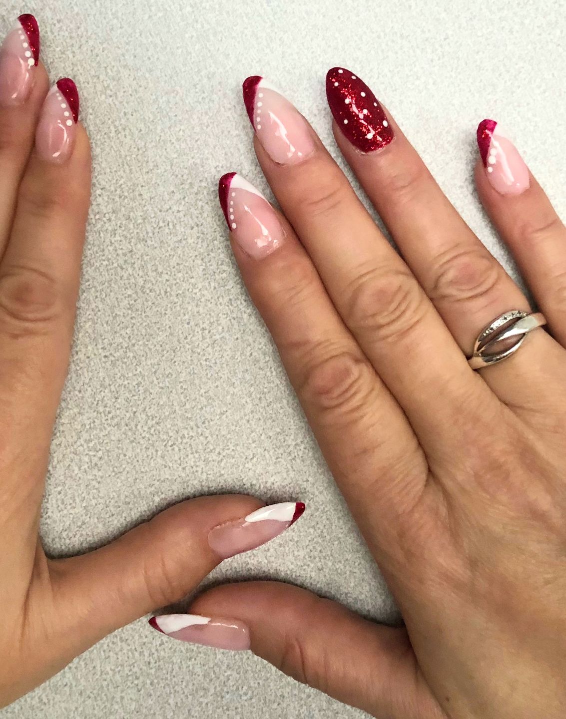 Customer photo review of Semilac 318 Burgundy Red Glitter UV Gel Polish 7ml