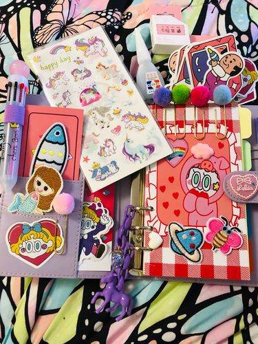 Customer photo review of Kawaii Dream Stationery Gift Set