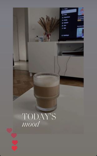 Customer photo review of RIPPLE GLASS SHORT | PARIS