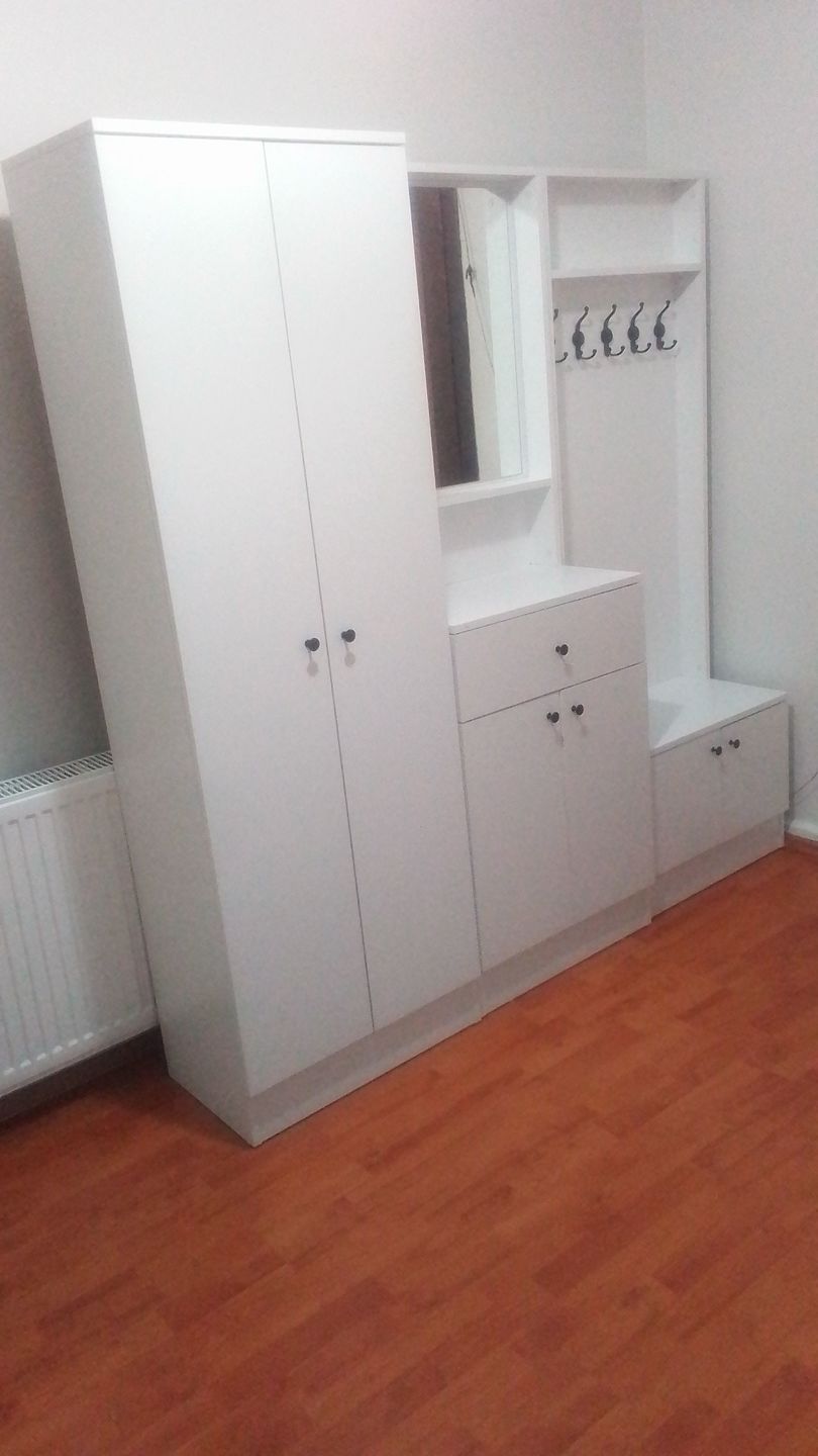 Customer photo review of Rani P6 Modern Çekmeceli Aynalı Raflı Portmanto Ayakkabılık Vestiyer Beyaz M2