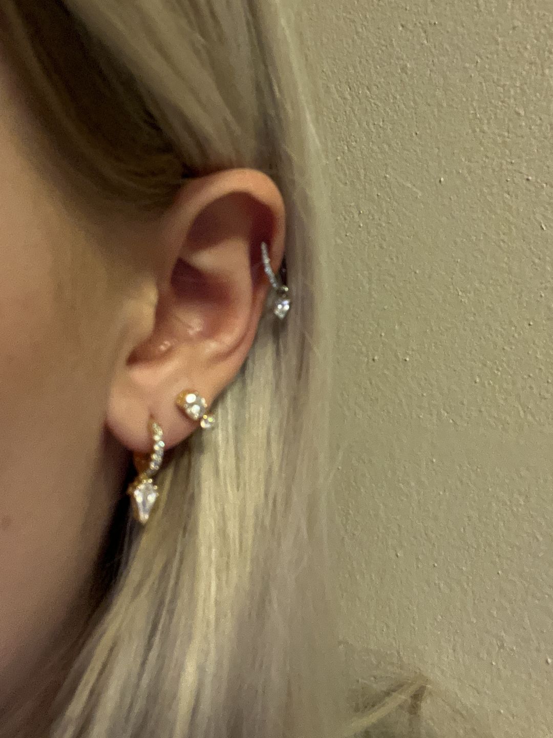 Customer photo review of Drop Clicker Piercing | Chirurgenstahl