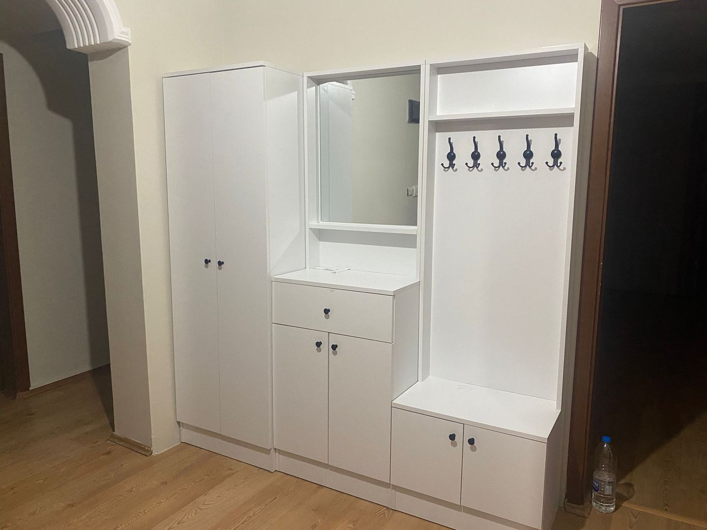 Customer photo review of Rani P6 Modern Çekmeceli Aynalı Raflı Portmanto Ayakkabılık Vestiyer Beyaz M2