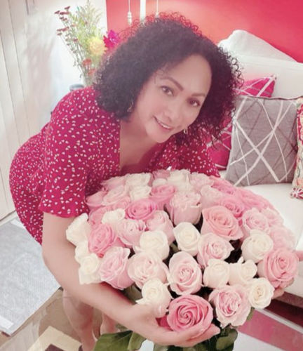 Customer photo review of Pink Deluxe Bouquet