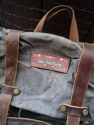 Customer photo review of SMALL PATCH Love Nature (olivgrau)