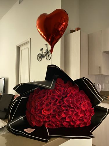 Customer photo review of Red Rose Bouquet