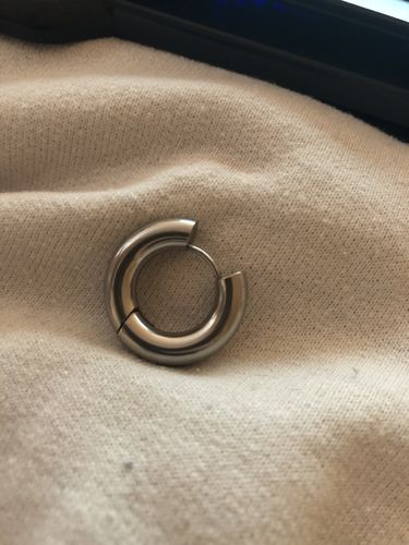 Customer photo review of BOUCLES D'OREILLES