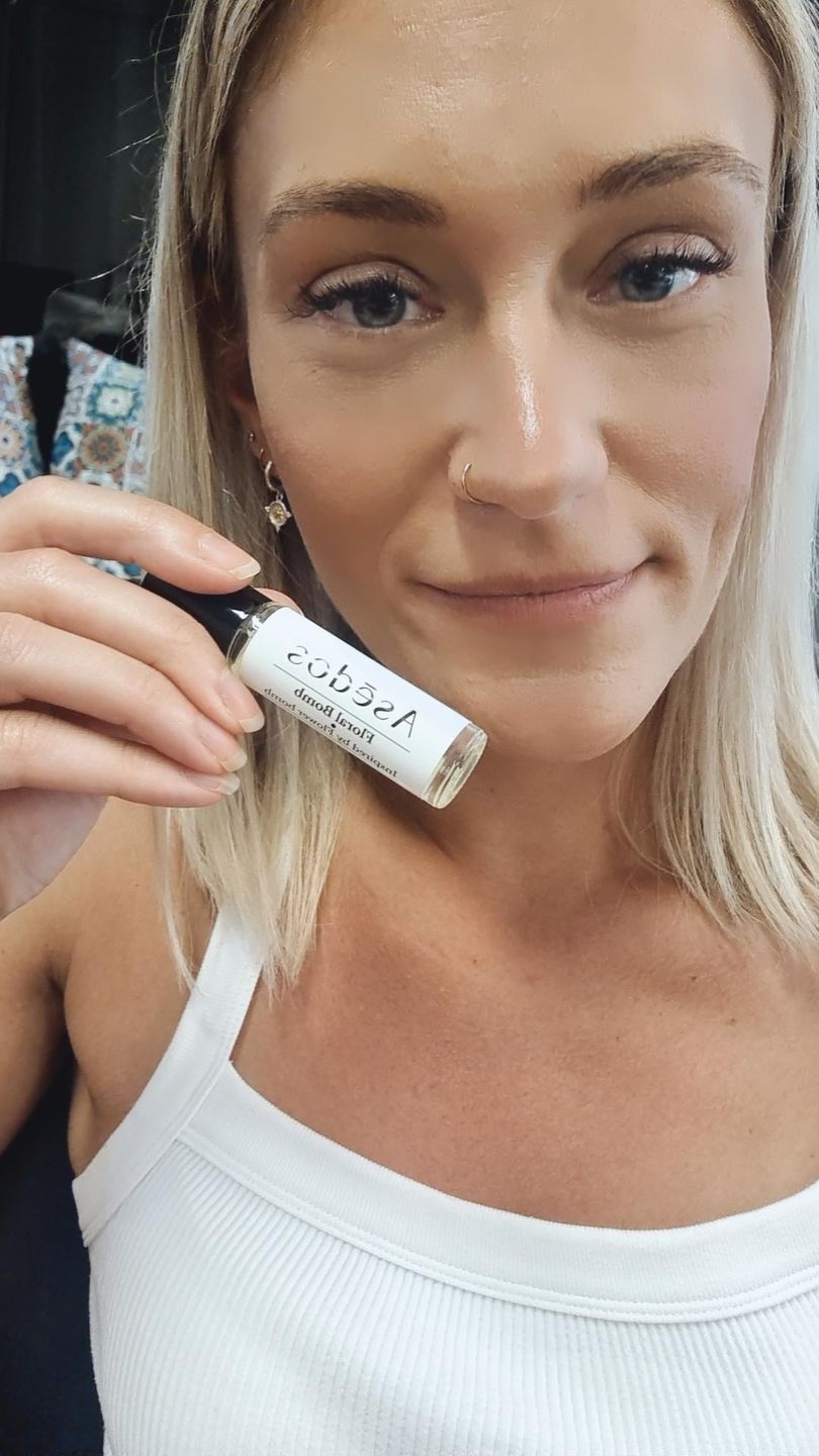 Customer photo review of FLORAL BOMB PERFUME OIL