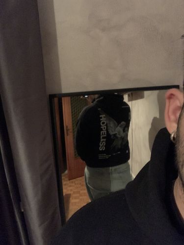 Customer photo review of Felpa Hoodie Deltanove Hopeless