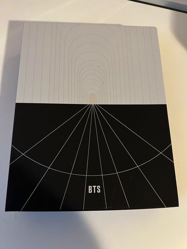 Customer photo review of BTS - MAP OF THE SOUL ON:E CONCEPT PHOTOBOOK