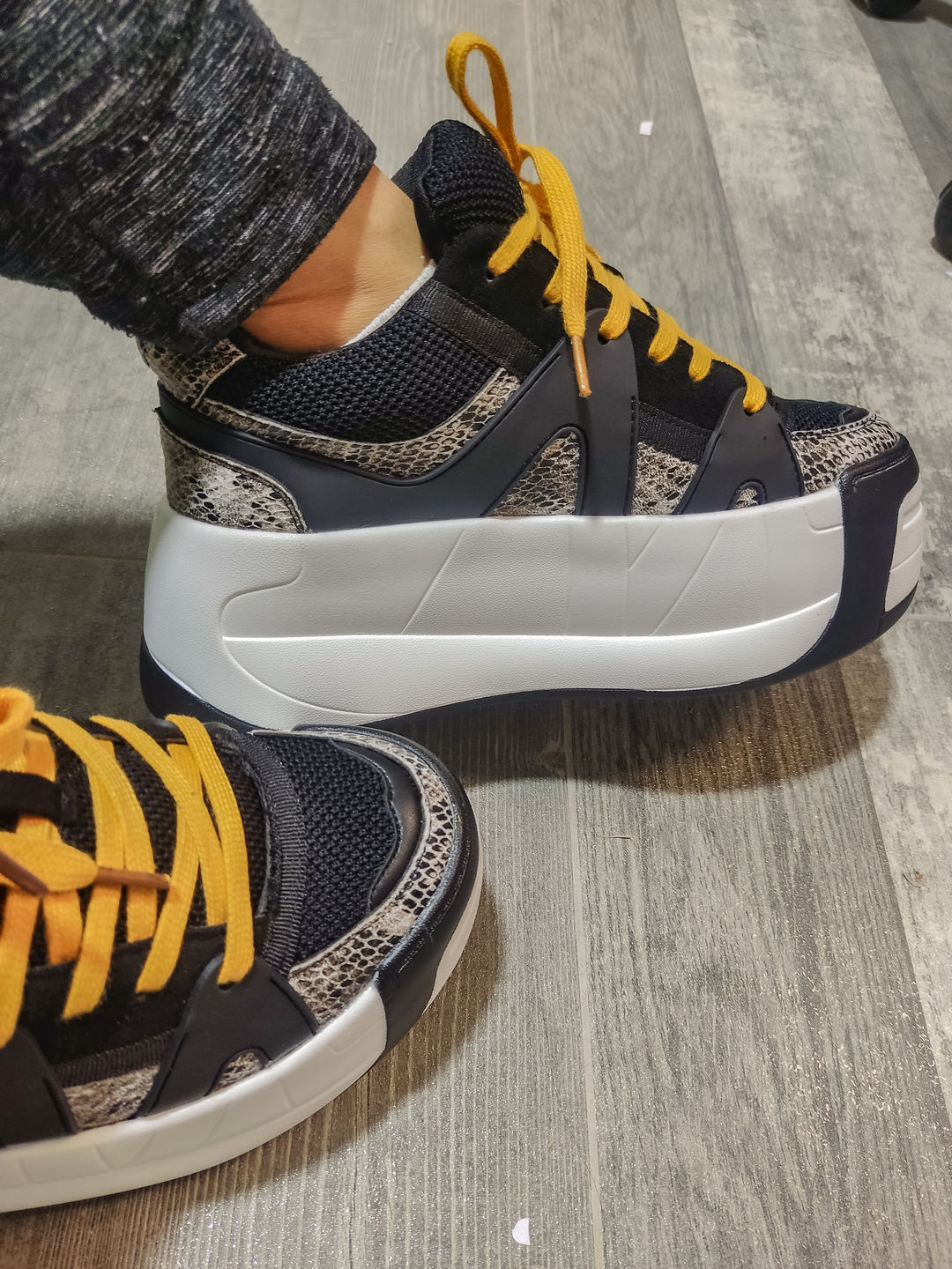 Customer photo review of ZAPATILLA ANIMAL PRINT C7324