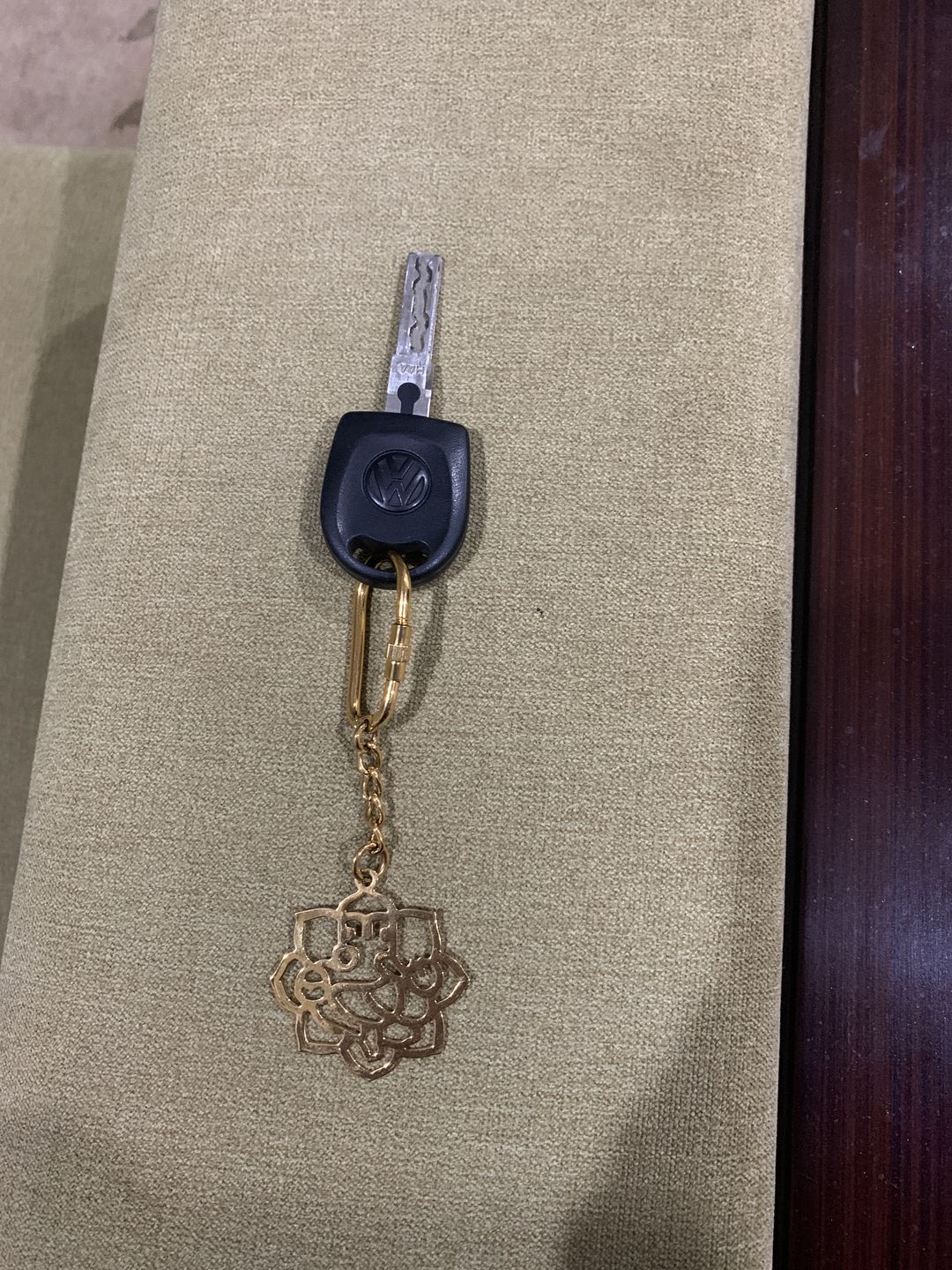 Customer photo review of Keychain Ganesha - Goldplated