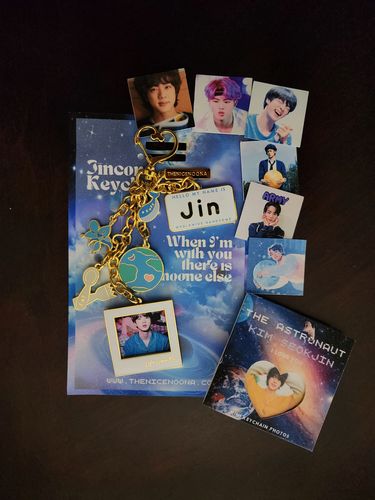 Customer photo review of BTS Jincore Keychian (Limited)