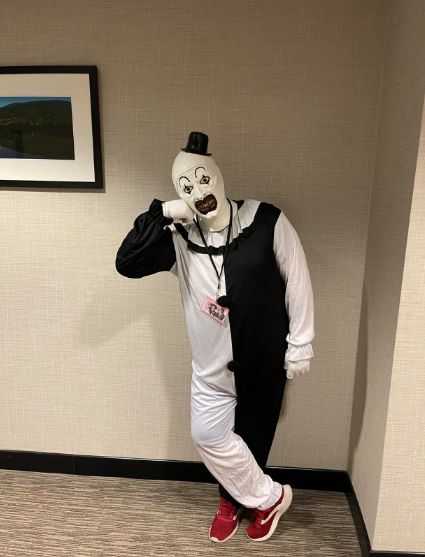 Customer photo review of Film Terrifier 2 Art the Clown Cosplay Costume