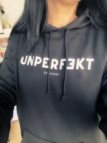 Customer photo review of 100% Organic unisex Hoodie »UNPERFEKT«