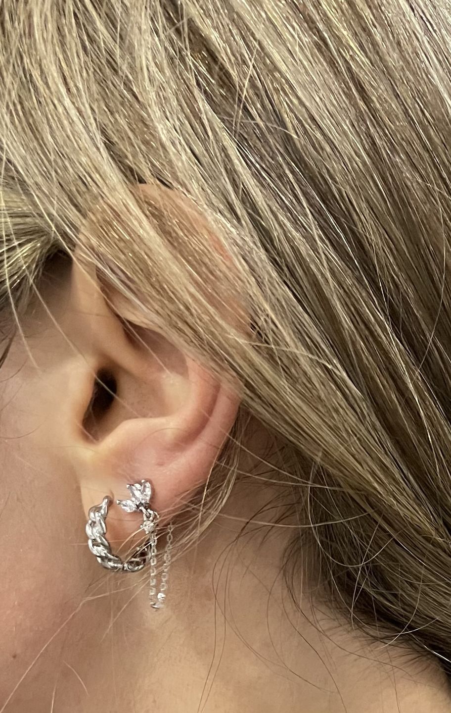 Customer photo review of Keshi Ohrstecker | 18K vergoldet