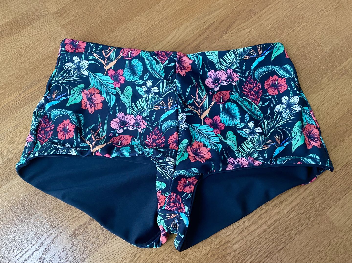 Customer photo review of Charlie Bottoms (Digital)